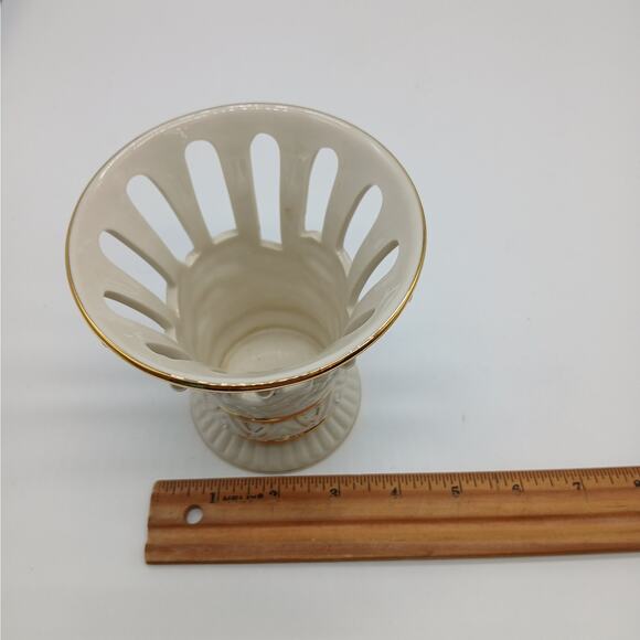 Lenox Illuminations Florentine and Pearl Trumpet Votive Candle Holder - Picture 8 of 9